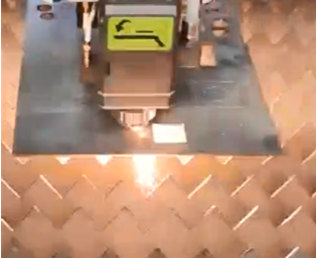 волоконный лазер для резки листового металла
